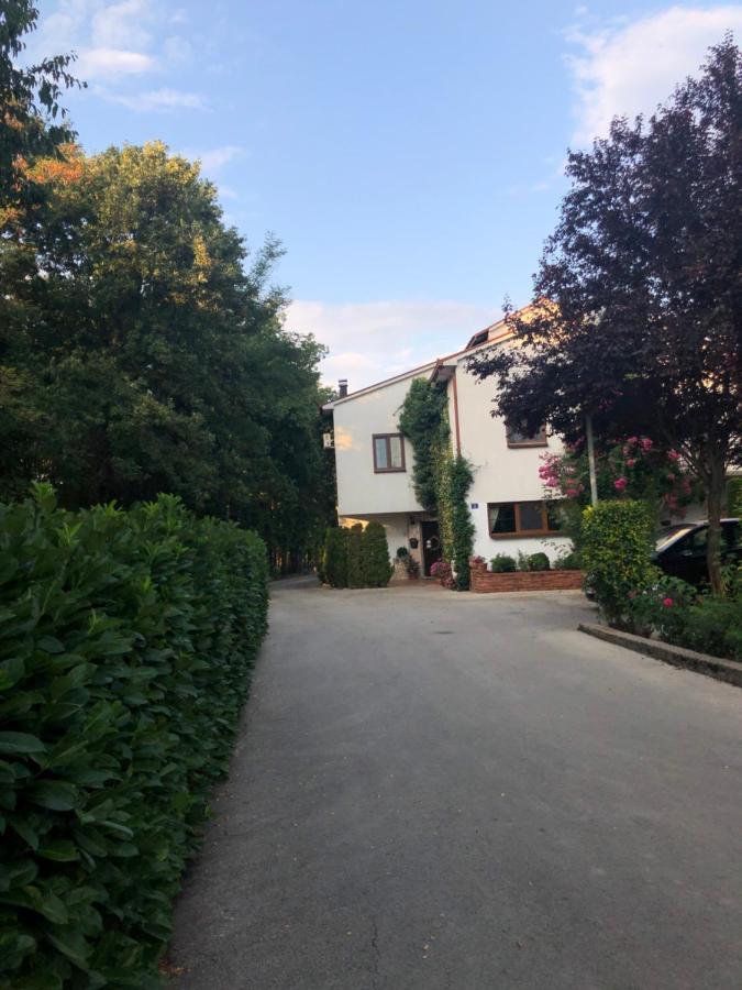 Pansion Lazine Hotel Međugorje Екстериор снимка